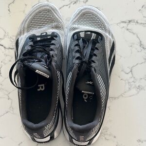 Reebok Men's Black and Gray Athletic Shoes